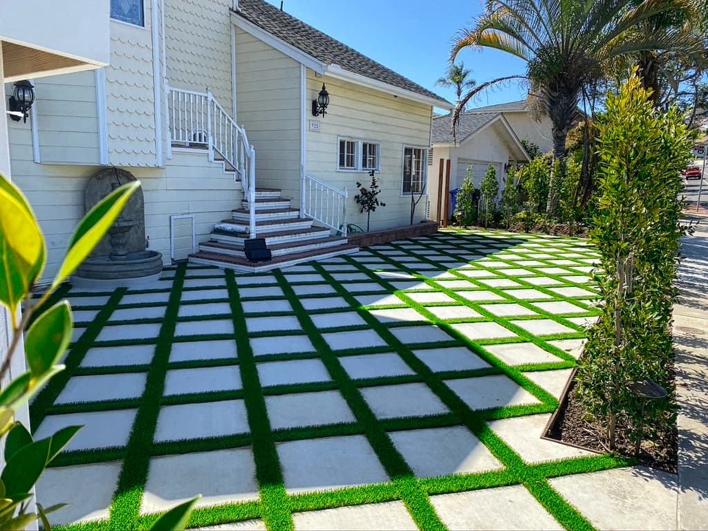 San Diego Concrete Stepping Stones with Artificial Turf Inlay